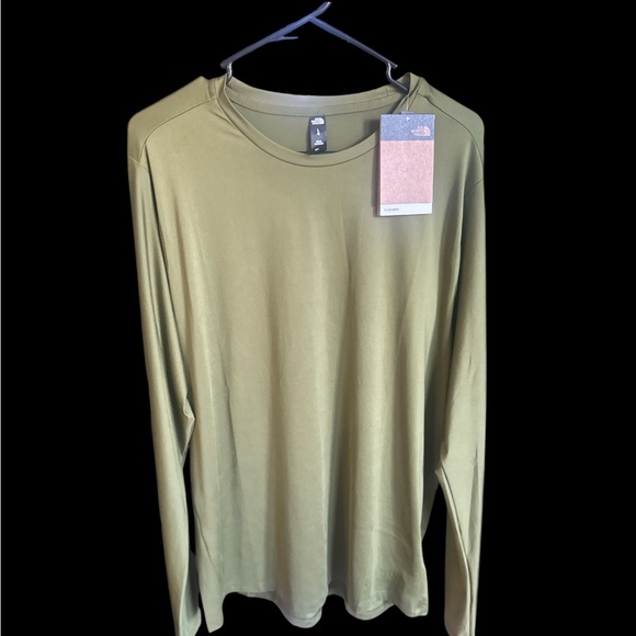 The North Face Sage Green Long Sleeve Top - Picture 1 of 1